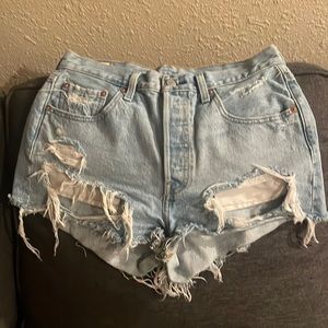 Ripped Levi’s premium Jean shorts